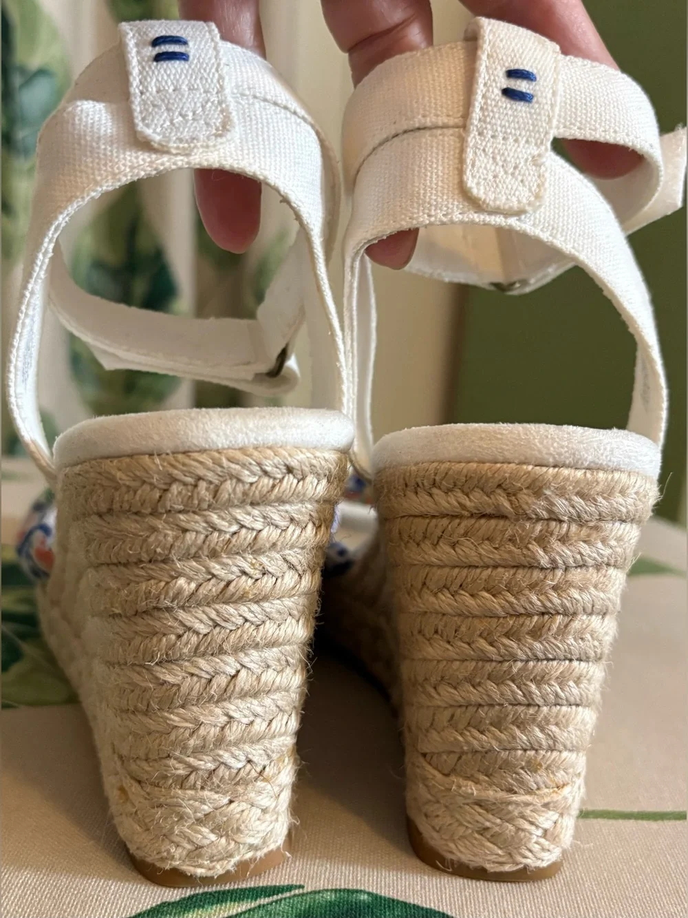 TOMS Marisela Jute Wedge Sandal w Mediterranean Tile Jacquard Front Twist - 8M